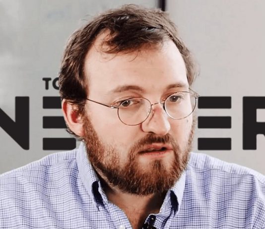 Чарльз Хоскинсон намекает на сотрудничество с крупной компанией Sneaker